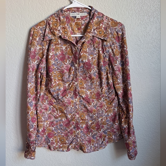 Tommy Hilfiger Tops - Tommy Hilfiger Pink Fall Floral Longsleeve Button Down Size Medium